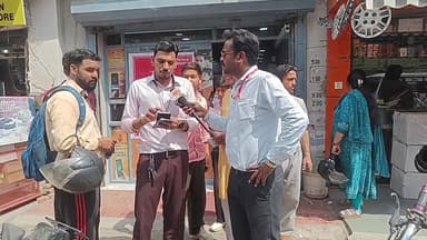 #haridwar : गैस की किल्लत की अफ़वाह के बाद गैस एजेंसियों के कार्यालयों पर लगी बुकिंग करने के लिए भारी भीड़, सरवर हुआ डाउ...