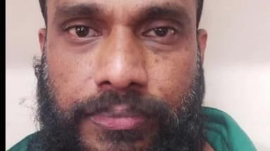 ಮಂಗಳೂರು: ನೆಟ್ಲ ಮುಡ್ನೂರು ಗ್ರಾಮದ ಭಗವಂತ ಕೋಡಿ ಎಂಬಲ್ಲಿ ಮನೆಯಲ್ಲಿ ಮಾದಕ ವಸ್ತುಗಳ ಮಾರಾಟ ಬಯಲು