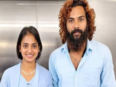 महाकुंभ में वायरल हुई मोनालिसा भोसले ने मुस्लिम युवक से की शादी, फिर चर्चा में आईं
साल 2024 में उत्तर प्रदेश में आयोजित...