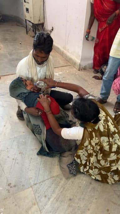 रूँझ डेम और केन बेतवा लिंक परियोजना के विस्थापित परिवारों का धरना,,,,
अक्रोसित ग्रामीणो नें धरना प्रदर्शन के बाद कलेक्टर...