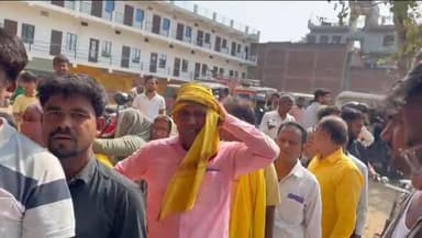 इन सवालों का जवाब कौन देगा.....
गैस की किल्लत तो दूर हो गई लेकिन उस सिलिंडर को लेने के लिए जितने प्रोसेस फॉलो करने पड़ ...