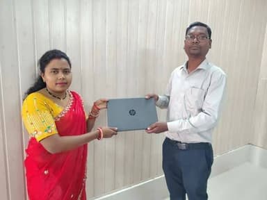 मनेन्द्रगढ़-चिरमिरी-भरतपुर जिले के ग्राम दुधाशी की श्रीमती संगीता सिंह ने ‘बिहान’ योजना से जुड़कर आत्मनिर्भरता की प्रेरक...