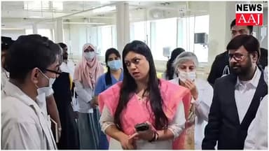 नोएडा सेक्टर-4 स्थित बिजली मीटर बनाने वाली कंपनी में आग की घटना में घायलों का जिलाधिकारी ने जिला अस्पताल सेक्टर-39 पहुँच...