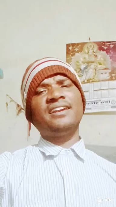 जब तक पैसा था, सब अपने लगते थे…
आज पैसा नहीं तो सच्चाई सामने है। 💔💯
#reality #lifequotes #motivation #truth #zindagi #