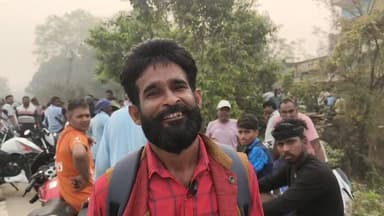 गाजीपुर,
एलपीजी के लिये गैस एजेंसियों पर लोगों की भीड़।
एलपीजी सिलेंडर के लिए लोगो को लगानी पड़ रही लाइन।
प्रशासन का दाव...