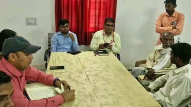 ई किसान भवन मोहनपुर मे Kcc कैम्प का किया गया आयोजन