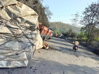 जोरी घाटी में कंटेनर पलटा, आधा दर्जन वाहन क्षतिग्रस्त, एक की मौ@त, चतरा-गया मार्ग पर लंबा जाम
पूरी खबर कमेंट बॉक्स में👇