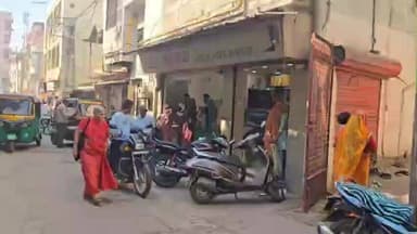 દાહોદ: રાજ રાજેશ્વરી મહાદેવ મંદિર સહિત મંદિરે મહિલાઓએ દશામાં વ્રતની પૂજા અર્ચના કરી