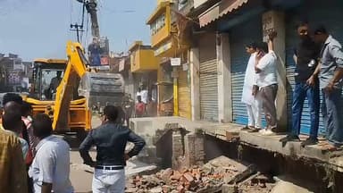 pahitipur chworaha pr ho raha chaodikaran