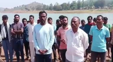 ముంచంగిపుట్టు మండలం సుజనకోట పంచాయతీ కుమ్మరపుట్టు మత్స్య గడ్డపై వంతెన నిర్మించాలి