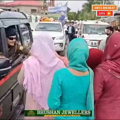 महिलाओं ने मुख्यमंत्री के सामने उठाई क्षेत्र की समस्याएं
#HimachalPradesh #MahilaShakti #CMHimachal #HimachalNews #Wome...