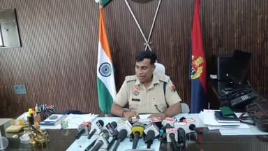 सफीदो फैक्ट्री हादसा: बीड़ी की चिंगारी से लगी आग, 10 परिवारों में पसरा मातम।
#haryana #HaryanaNews #jind #jindnews