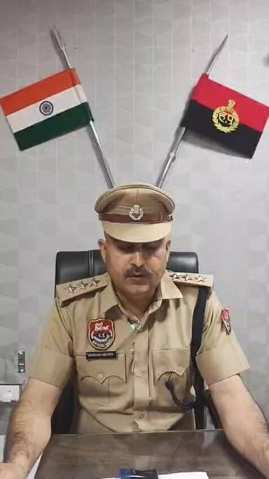 क्लब कर्मचारी से कथित दुर्व्यवहार का वीडियो वायरल, एसीपी ने दिए जांच के आदेश
पंचकूला के सेक्टर-10 पुलिस चौकी की टीम का ...