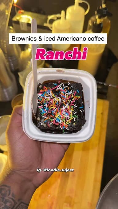 BROWNIES AND ICED AMERICANO COFFEE
📍On the way from Lalpur Chowk to Dangratoli
Ranchi Jharkhand
Follow @foodie.sujeet...