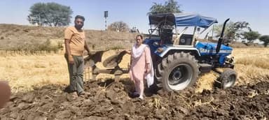 मृदा की उर्वरा शक्ति एवं पर्यावरण संरक्षण के लिए किसानों से नरवाई नहीं जलाने की अपील। उन्नत कृषि यंत्रों के माध्यम से फस...