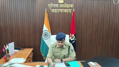 जहानाबाद एसपी अपरचित लोहान, 24 घंटे में बड़ी कार्रवाई, 80 इश्तिहार और 33 कुर्की का निष्पादन।