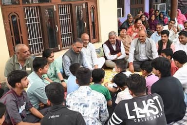 मुख्यमंत्री ने शक्ति चंद कंवर के निधन पर शोक व्यक्त किया
मुख्यमंत्री ठाकुर सुखविन्द्र सिंह सुक्खू ने आज हिमाचल प्रदेश भ...