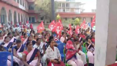 करपी: 24 मार्च दिल्ली रैली को सफल बनाने के लिए करपी में भाकपा का जन आक्रोश जत्था कार्यक्रम