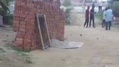 सहजनवा: विस्टौली खुर्द गांव में जमीनी विवाद को लेकर दो पक्ष आपस में भिड़े, असलहा लहराते हुए वीडियो हुआ वायरल