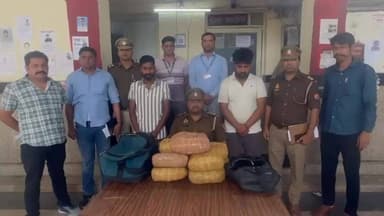 मथुरा: मथुरा रेलवे पुलिस ने 2 गांजा तस्करों को पकड़ा, लगभग सवा दो लाख रुपए का गांजा किया बरामद