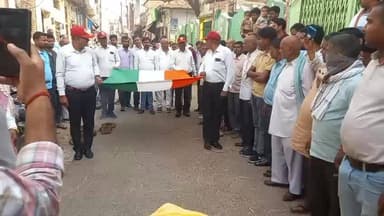 #firojabad सेवानिवृत्ति सैनिक का पूरे सैनिक सम्मान के साथ किया गया अंतिम संस्कार.. 🇮🇳💐
#सैनिक_समाज_सेवा_संगठन