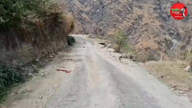 रत्तनपुर–शरशाफ्ट सड़क की हालत खस्ता, एक साल से नहीं हुआ सुधार — कभी भी हो सकती है बड़ी दुर्घटना
#kullutodaynews #SachKiA...