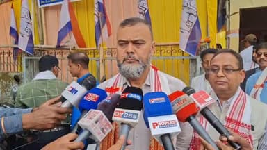 ধুবুৰী ভাগ: ধুবুৰীত অগপ সমিতি অবৈধভাৱে গঠন কৰা অভিযোগ নসাৎ জিলা সভাপতি বিশ্বজিৎ কলিতাৰ