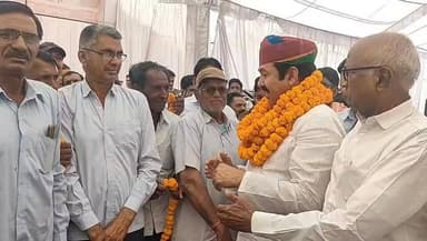 विधायक आवास पर फाल्गुनी बयार, यूनुस खान ने कहा- 'आपसी भाईचारा ही असली त्योहार #live #viral #holi