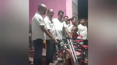 ରାଉରକେଲା ମ୍ୟୁନିସିପାଲଟି: ରଘୁନାଥପାଲି ବିଧାୟକଙ୍କ ହସ୍ତକ୍ଷେପ ପରେ ଟାଙ୍ଗରପାଲି ବସ୍ତିର ଦିବ୍ଯାଗଂ ପାଇଲେ ଟ୍ରାଇ ସାଇକେଲ୍