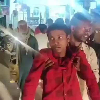 कितना दुखद हैं यह।
उत्तर प्रदेश के जनपद #मिर्जापुर में चार महीने पहले 17 वर्षीय करन को #कुत्ते ने काट लिया, फैमिली वाले...