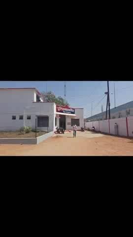 बमीठा थाना क्षेत्र के अंतर्गत देवगांव निवासी दीनदयाल शर्मा को मोबाइल फोन पर धमकी भरा कॉल आने का मामला सामने आया है।