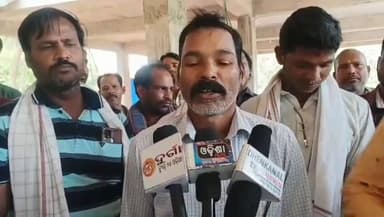 ଢେଙ୍କାନାଳ ସଦର: ଗୋଡିସାହିଠାରେ ଓଡିଶା ଶୀଳ୍ପୀ କାରୀଗର ମହା ସଂଘ ରାଜମିସ୍ତ୍ରୀଙ୍କ ବୈଠକରେ ବିଭିନ୍ନ ଜିଲ୍ଲାରୁ ଯୋଗଦେଇଥିବା ମିସ୍ତ୍ରୀଙ୍କ ପ୍ରତିକ୍ରିୟା