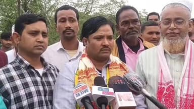 ধুবুৰী ভাগ: গোলকগঞ্জ সমষ্টিত কংগ্ৰেছৰ দলীয় টিকট লাভ কৰাৰ পাছতে প্ৰথম প্ৰতিক্ৰিয়া কাৰ্তিক চন্দ্ৰ ৰায়ৰ ।