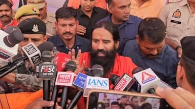 #मैनपुरी पहुंचे योग गुरु बाबा रामदेव इंडिया न्यूज़ Mohd Arman Rajesh Bartwal AoneNewz@FmNews@TNP News@डेली इंडिया लाइव S...