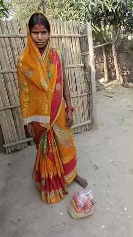 मनिहारी आंगनबाडी में 3 किलो चावल देने के जगह 1.5 किलो चावल ही दिया है बोलने पर हमें बोला कि वहीं से पैक होता है##@दिलीप