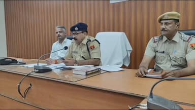 करौली: अमीनुद्दीन खान की ऑनलाइन सट्टे से अर्जित 35 करोड़ की काली कमाई पर करौली पुलिस ने किया कड़ा प्रहार