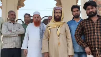 ईद की तैयारियों को लेकर आज हिण्डौन ईदगाह में वक्फ कमेटी की एक महत्वपूर्ण बैठक आयोजित की गई।