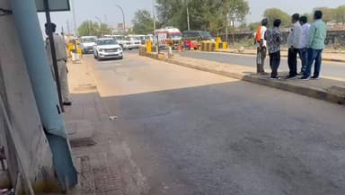 #भिंड में #टोल प्लाजा हुआ #फ्री संत समाज ने किया आंदोलन रोड नहीं तो टोल नहीं ,, बरेटा टोल प्लाजा