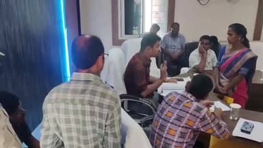 ଝାରସୁଗୁଡା: ଲଇକେରା ବ୍ଲକ କାର୍ଯ୍ୟାଳୟ ସ୍ଥିତ ଅଭିଯୋଗ ଶୁଣାଣି ପ୍ରକୋଷ୍ଠରେ ଝାରସୁଗୁଡା ଜିଲ୍ଲାପାଳଙ୍କ ଏକ ଯୁଗ୍ମ ଜନ ଶୁଣାଣି ଶିବିର ଅନୁଷ୍ଠିତ