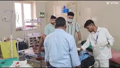 बांसवाड़ा: माही नदी में मछली मारने गए युवक के हाथ में फूटा बारूदी बम, हाथ के छितड़े उड़े, एमजी अस्पताल में उपचार जारी