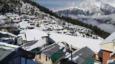 Auli Uttarakhand Snowfall।औली में बर्फबारी के बाद जन्नत सी सजी औली #aulisnowfall #auliuttarakhand