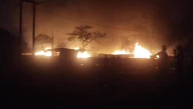 #सागर में कचरा #फैक्ट्री में #भीषण आग, रात 2 बजे से लगी है #आग, सब जलकर ख़ाक,,,,,