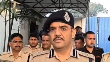 मोतिहारी: चकिया में छापेमारी के दौरान मुठभेड़ में फायरिंग, एक जवान शहीद, दो अपराधियों की मौत व दो अपराधी गिरफ्तार, हथियार बरामद