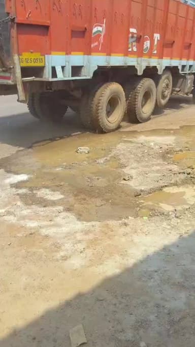 banaahil mod per accident mahila ki maut akaltara