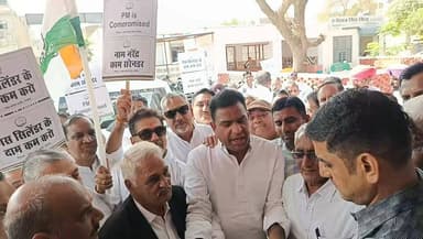 #संगरिया ✋नगर कांग्रेस और ब्लॉक कांग्रेस द्वारा रसोई गैस के बढ़ते दाम और सिलेंडर की कमी सहित अन्य जन समस्याओं को लेकर प...