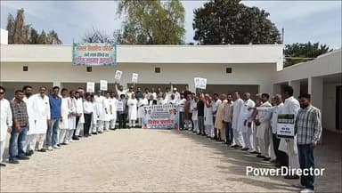 #संगरिया ✋नगर कांग्रेस और ब्लॉक कांग्रेस द्वारा रसोई गैस के बढ़ते दाम और सिलेंडर की कमी सहित अन्य जन समस्याओं को लेकर प...