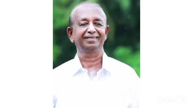 തിരുവനന്തപുരം: മുള്ളൻപ്പന്നിയെ തല്ലിക്കൊന്ന കേസില് വെള്ളനാട് പഞ്ചായത്ത് പ്രസിഡന്റ് വെള്ളനാട് ശശിയുടെ മുൻകൂർ ജാമ്യാപേക്ഷ തള്ളി