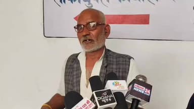 रीवा बना भ्र्ष्टाचार का गढ़ , चतुर गौतम की शिकायत से मचा बबाल , ceo की खोली पोल
#JansamparkMP #MPNews #rewa #mauganjnews