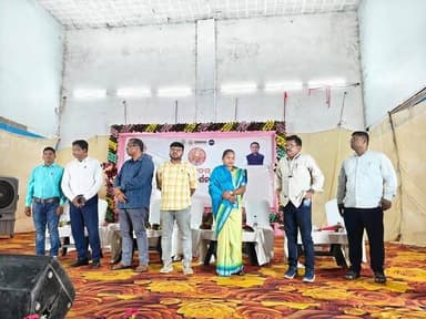 ମାଲକାନଗିରିରୁ ପୁରୀ ଅଭିମୁଖେ ବାହାରିଲେ ୭୪ ତୀର୍ଥଯାତ୍ରୀ: 'ଶ୍ରୀ ଜଗନ୍ନାଥ ଦର୍ଶନ' ଯୋଜନାର ଶୁଭାରମ୍ଭ
ଜିଲ୍ଲାର ଶ୍ରଦ୍ଧାଳୁମାନଙ୍କୁ ମହାପ୍ର...