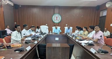 कलेक्टर श्री इंद्रजीत सिंह चंद्रवाल ने समय-सीमा की बैठक में जिले में संचालित विभिन्न शासकीय योजनाओं एवं विकास कार्यों की...